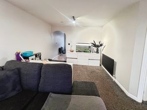 Lounge- click for photo gallery